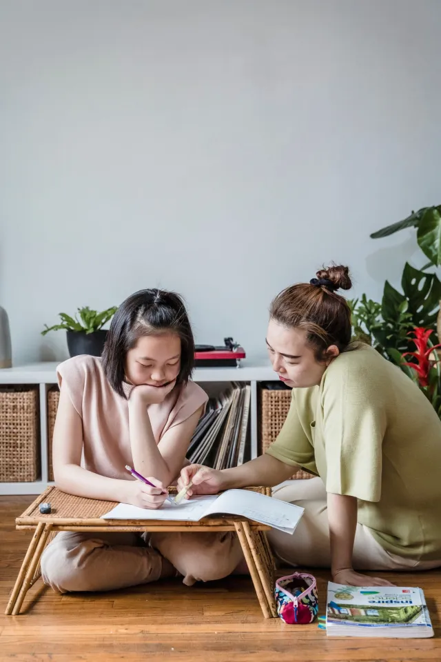 Định hướng cho con